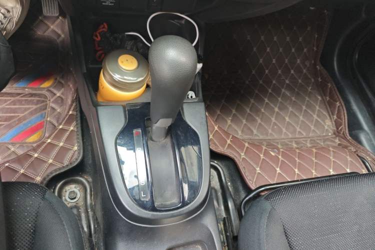 Used Honda Fit 2018 1.5L CVT Comfort Sunroof Version Gear Lever