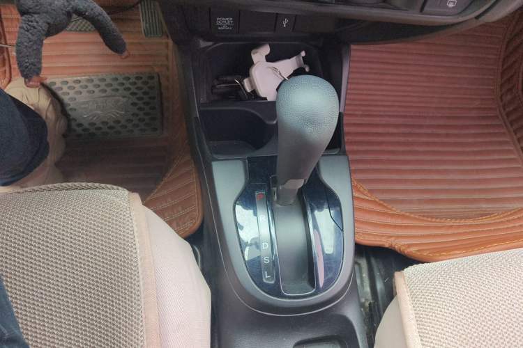 Used Honda Fit 2018 1.5L CVT Comfort Version Gear Lever