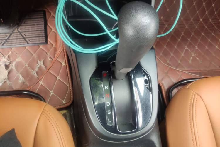 Used Honda Fit 2018 1.5L CVT Comfort Sunroof Version Gear Lever