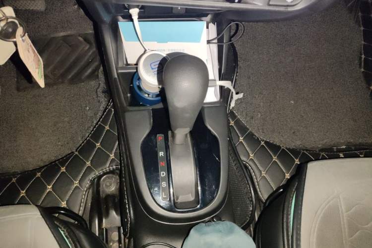 Used Honda Fit 2018 1.5L CVT Comfort Version Gear Lever