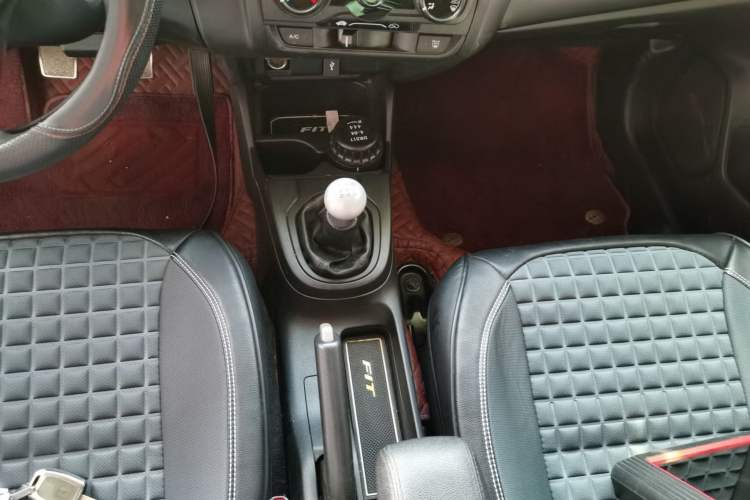 Used Honda Fit 2018 1.5L Manual Comfort Version Gear Lever