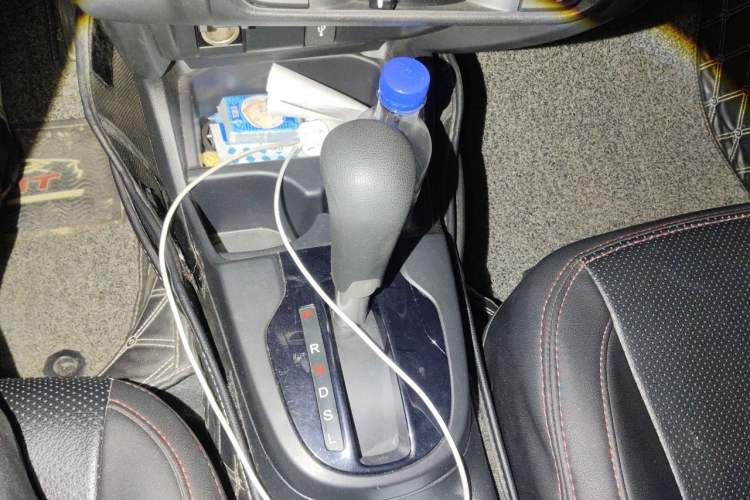 Used Honda Fit 2018 1.5L CVT Comfort Sunroof Version Gear Lever