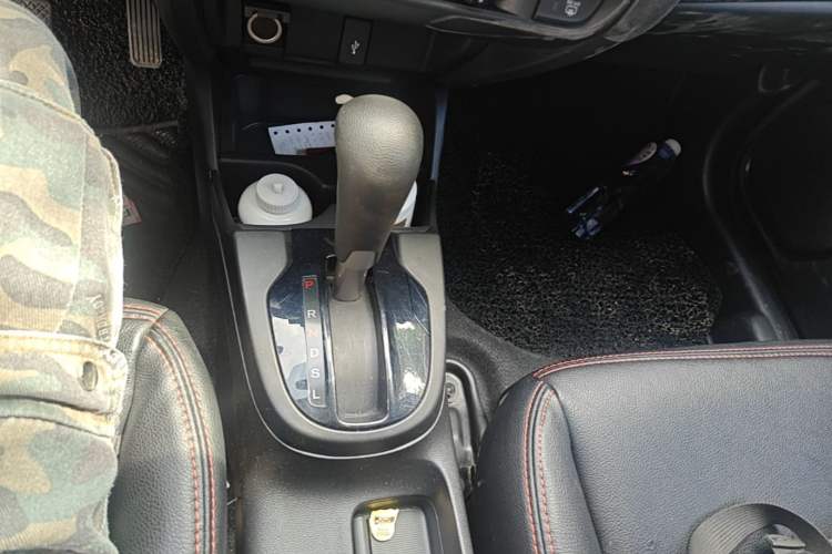 Used Honda Fit 2018 1.5L CVT Comfort Version Gear Lever