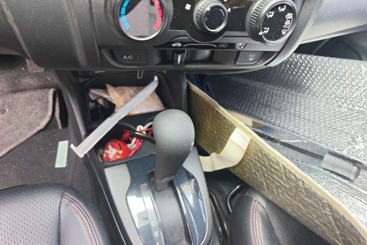Used Honda Fit 2018 1.5L CVT Comfort Version Gear Lever