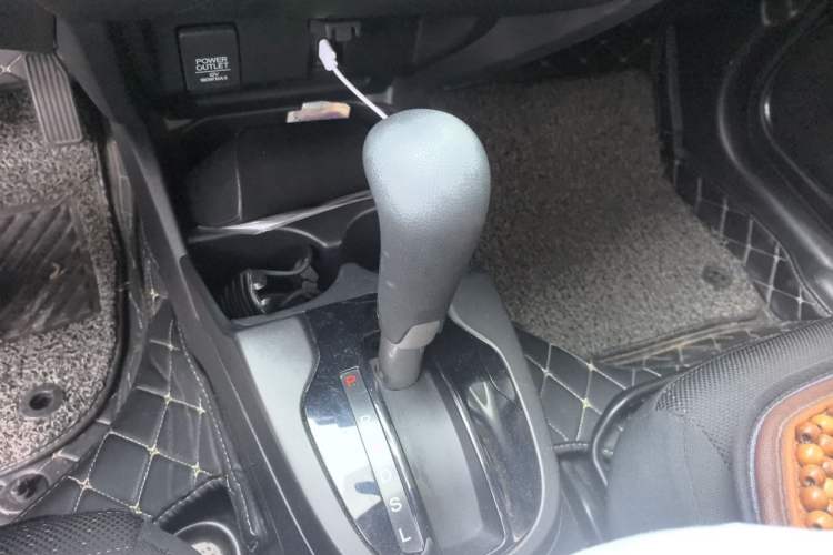 Used Honda Fit 2018 1.5L CVT Comfort Version Gear Lever