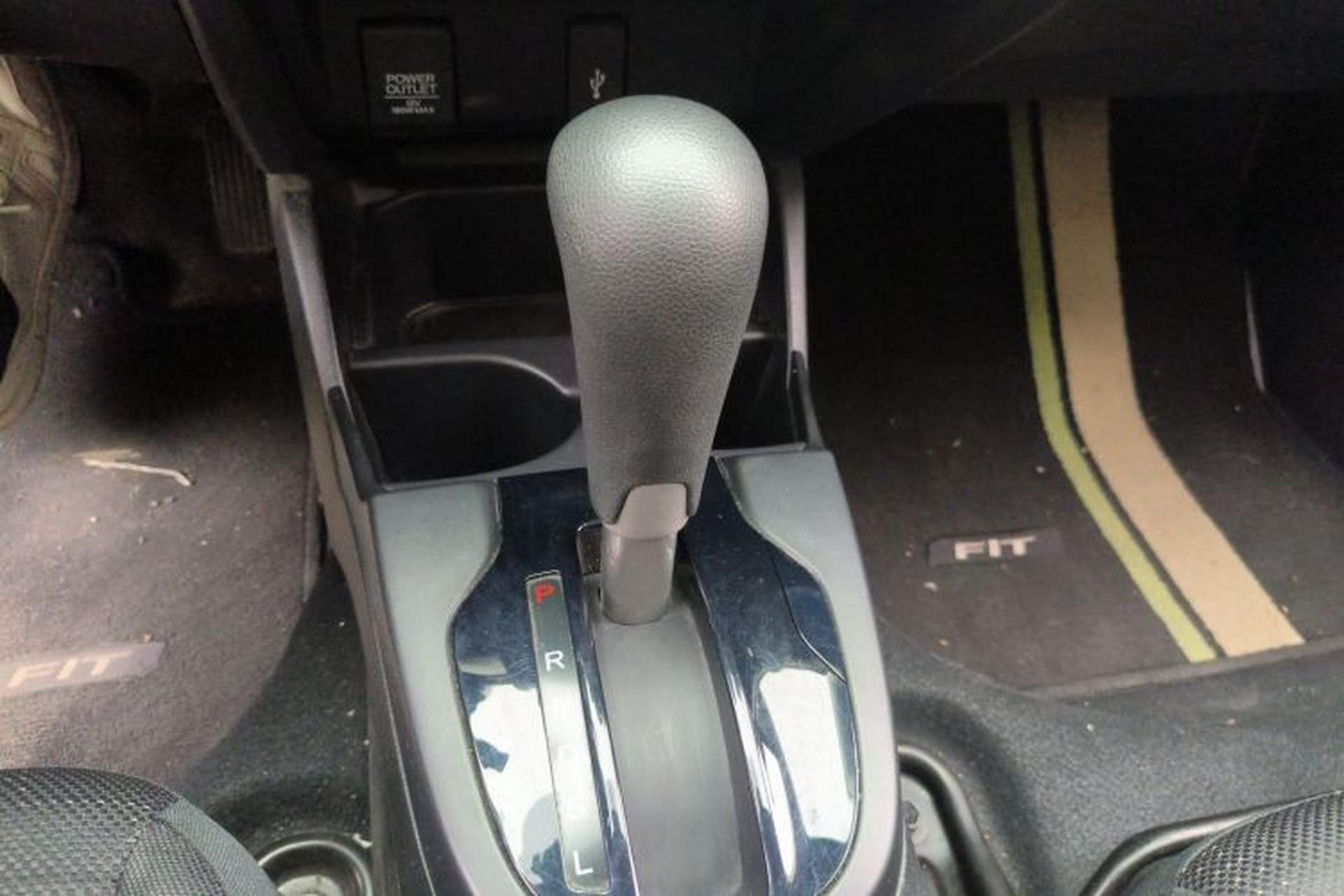 Used Honda Fit 2018 1.5L CVT Comfort Version Gear Lever