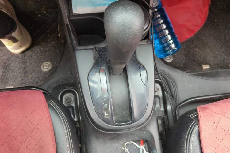 Used Honda Fit 2018 1.5L CVT Comfort Sunroof Version Gear Lever