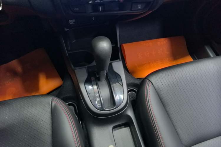 Used Honda Fit 2018 1.5L CVT Comfort Version Gear Lever