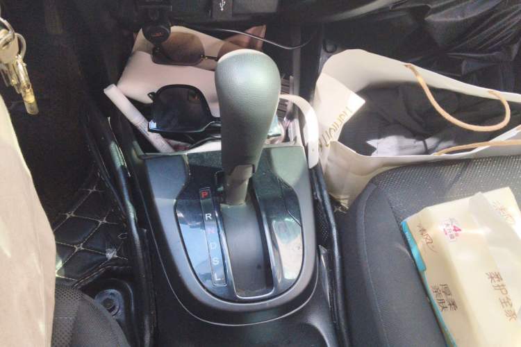 Used Honda Fit 2018 1.5L CVT Comfort Version Gear Lever