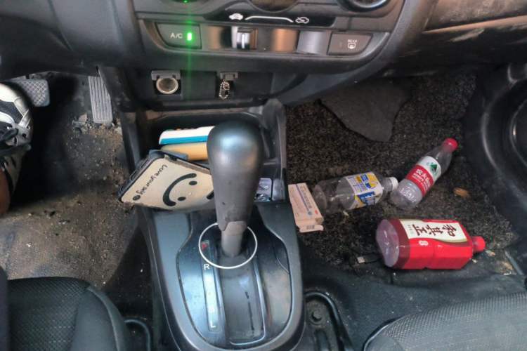 Used Honda Fit 2018 1.5L CVT Comfort Sunroof Version Gear Lever