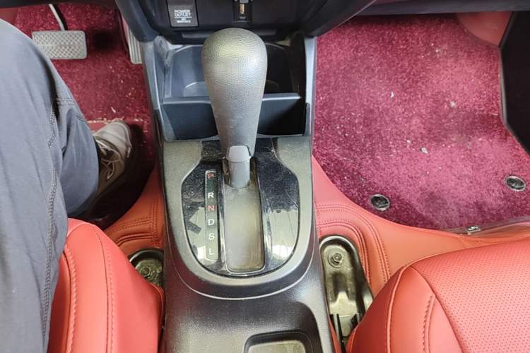 Used Honda Fit 2018 1.5L CVT Comfort Version Gear Lever