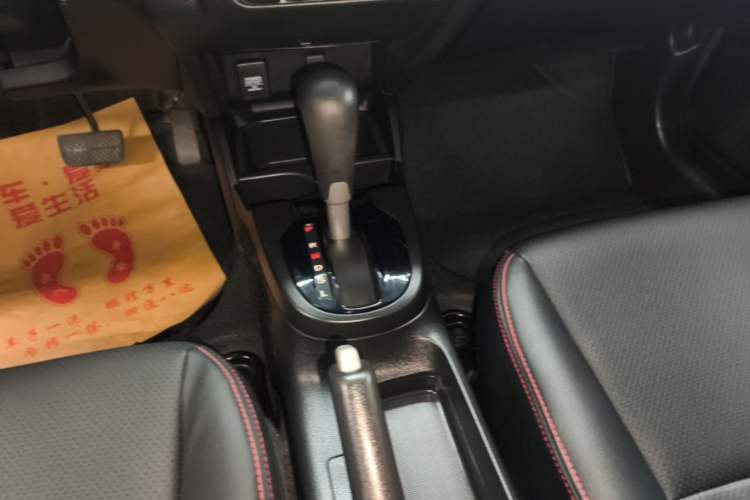 Used Honda Fit 2018 1.5L CVT Comfort Sunroof Version Gear Lever