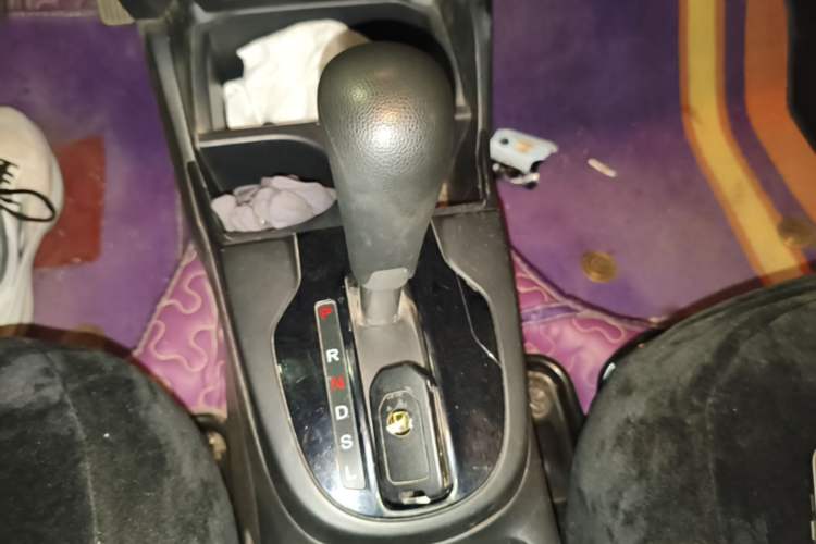 Used Honda Fit 2018 1.5L CVT Comfort Sunroof Version Gear Lever