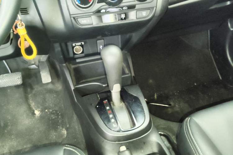 Used Honda Fit 2018 1.5L CVT Comfort Version Gear Lever