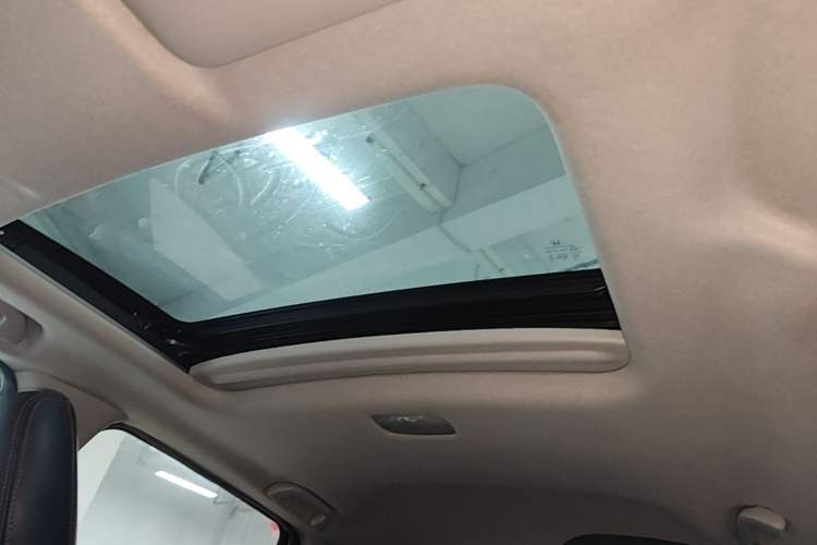 Used Honda Fit 2018 1.5L CVT Comfort Sunroof Version Headliner