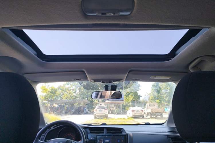Used Honda Fit 2018 1.5L CVT Comfort Sunroof Version Headliner