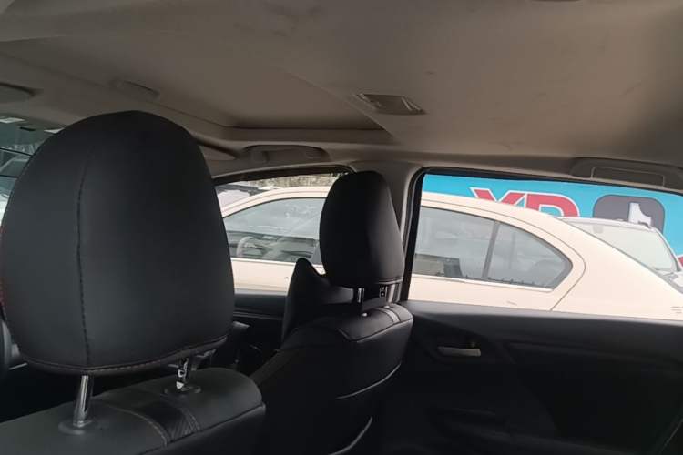 Used Honda Fit 2018 1.5L CVT Comfort Sunroof Version Headliner