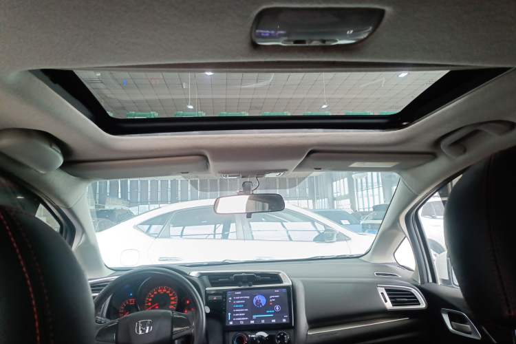 Used Honda Fit 2018 1.5L CVT Comfort Sunroof Version Headliner