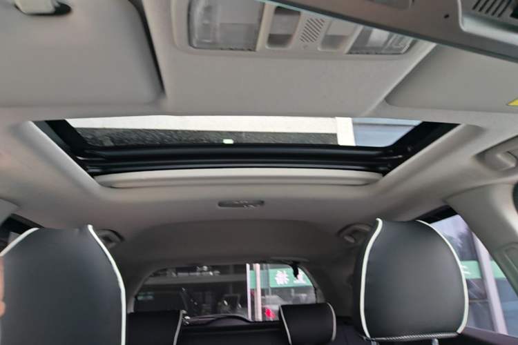 Used Honda Fit 2018 1.5L CVT Comfort Sunroof Version Headliner