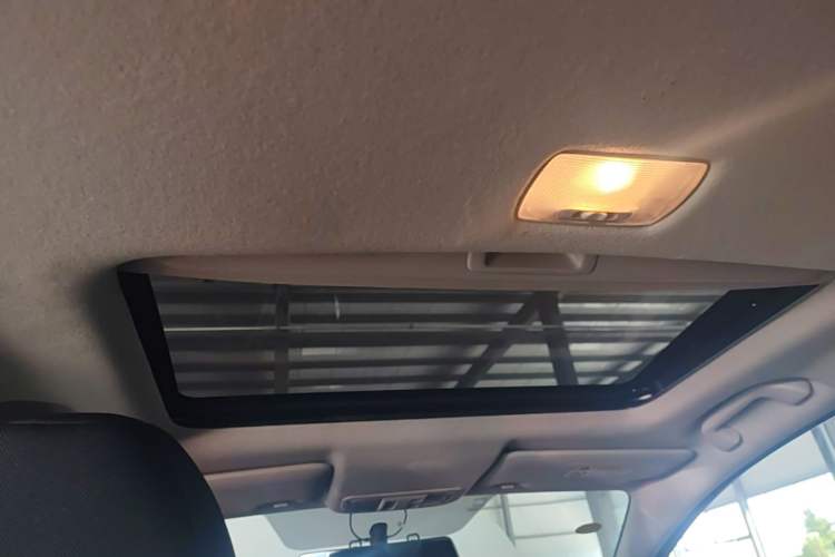 Used Honda Fit 2018 1.5L CVT Comfort Sunroof Version Headliner