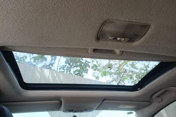 Used Honda Fit 2018 1.5L CVT Comfort Sunroof Version Headliner
