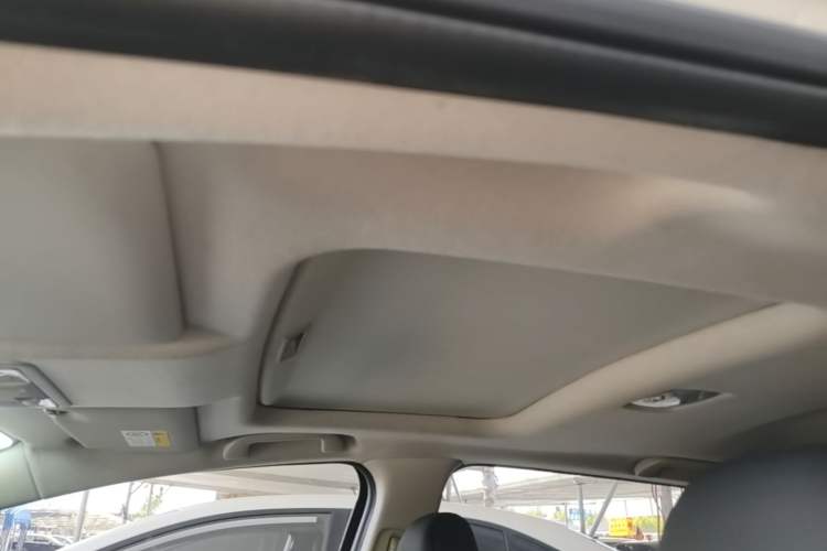 Used Honda Fit 2018 1.5L CVT Comfort Sunroof Version Headliner