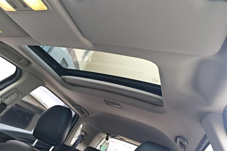 Used Honda Fit 2018 1.5L CVT Comfort Sunroof Version Headliner