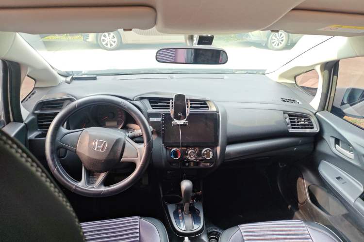 Used Honda Fit 2018 1.5L CVT Comfort Version Headliner