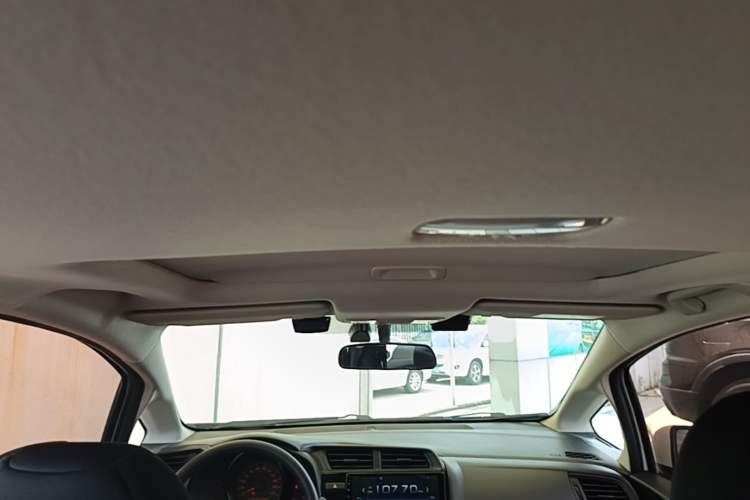 Used Honda Fit 2018 1.5L CVT Comfort Sunroof Version Headliner