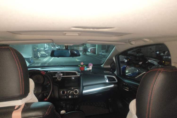 Used Honda Fit 2018 1.5L CVT Comfort Sunroof Version Headliner