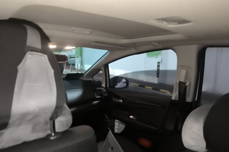 Used Honda Fit 2018 1.5L CVT Comfort Sunroof Version Headliner