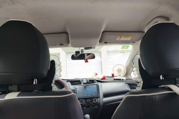 Used Honda Fit 2018 1.5L CVT Comfort Version Headliner
