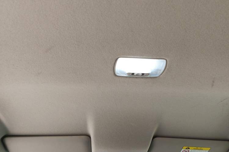 Used Honda Fit 2018 1.5L CVT Comfort Version Headliner