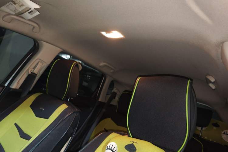 Used Honda Fit 2018 1.5L CVT Comfort Version Headliner