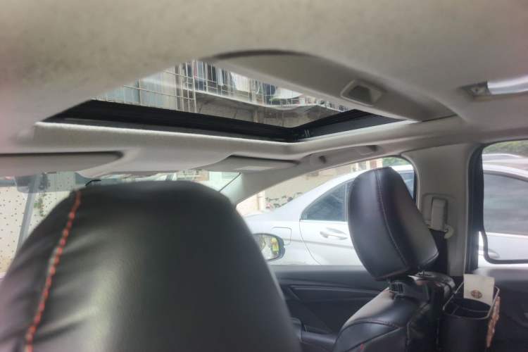 Used Honda Fit 2018 1.5L CVT Comfort Sunroof Version Headliner