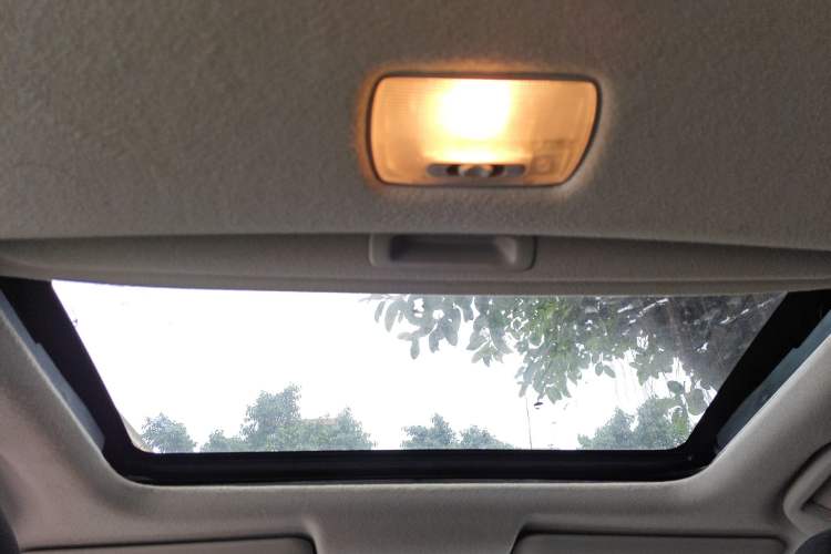 Used Honda Fit 2018 1.5L CVT Comfort Sunroof Version Headliner