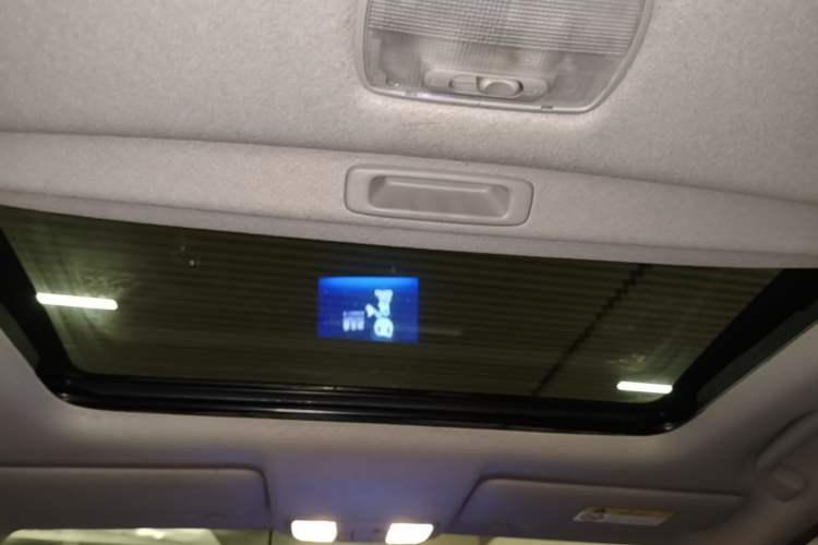 Used Honda Fit 2018 1.5L CVT Comfort Sunroof Version Headliner