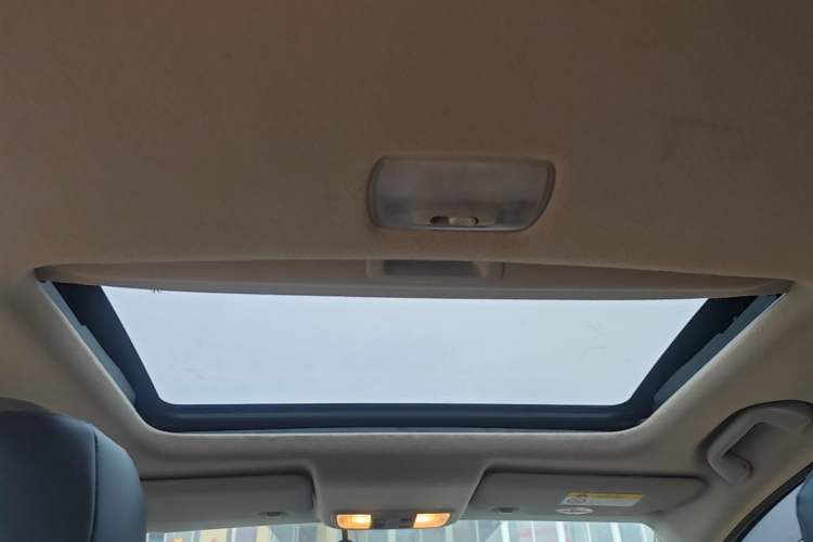 Used Honda Fit 2018 1.5L CVT Comfort Sunroof Version Headliner