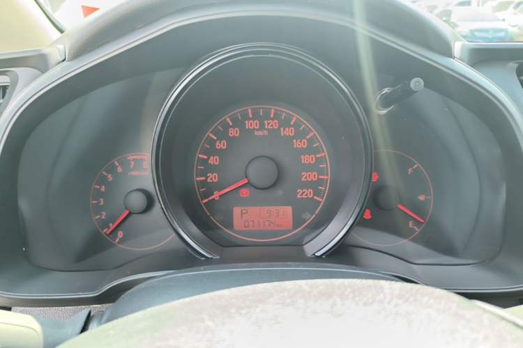 Used Honda Fit 2018 1.5L CVT Comfort Sunroof Version Instrument Cluster