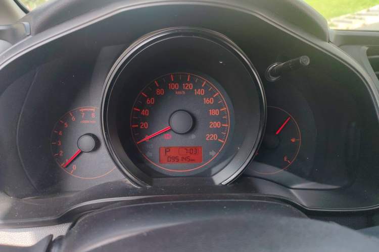 Used Honda Fit 2018 1.5L CVT Comfort Sunroof Version Instrument Cluster