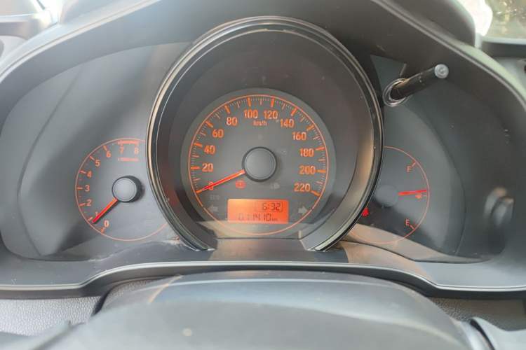 Used Honda Fit 2018 1.5L Manual Comfort Version Instrument Cluster