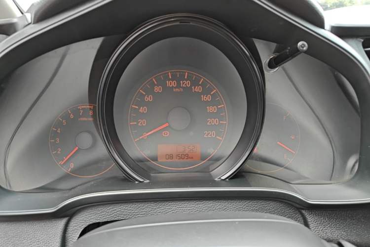Used Honda Fit 2018 1.5L Manual Comfort Version Instrument Cluster