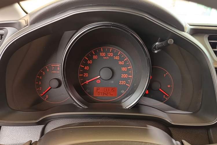 Used Honda Fit 2018 1.5L CVT Comfort Sunroof Version Instrument Cluster