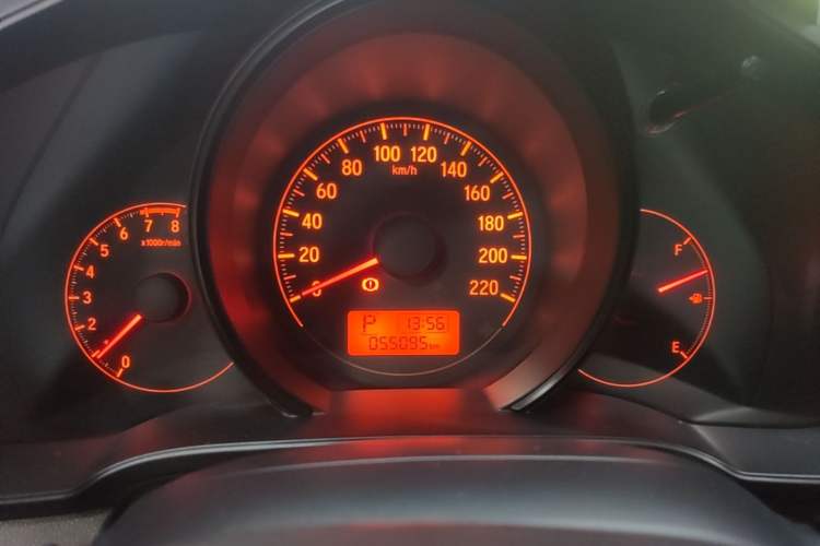 Used Honda Fit 2018 1.5L CVT Comfort Sunroof Version Instrument Cluster