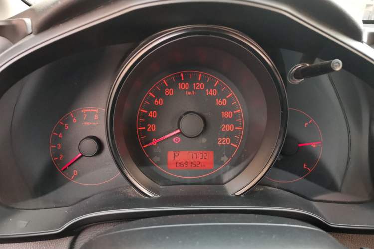 Used Honda Fit 2018 1.5L CVT Comfort Sunroof Version Instrument Cluster