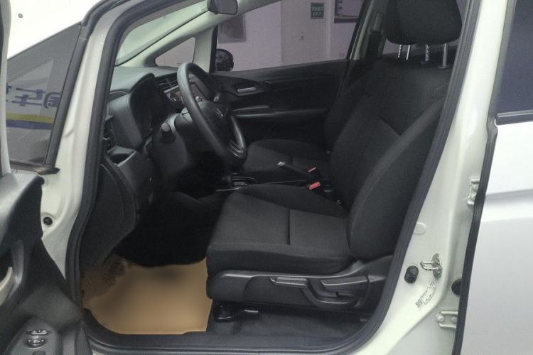 Used Honda Fit 2018 1.5L CVT Comfort Sunroof Version Interior 1