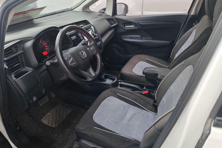 Used Honda Fit 2018 1.5L CVT Comfort Sunroof Version Interior 1