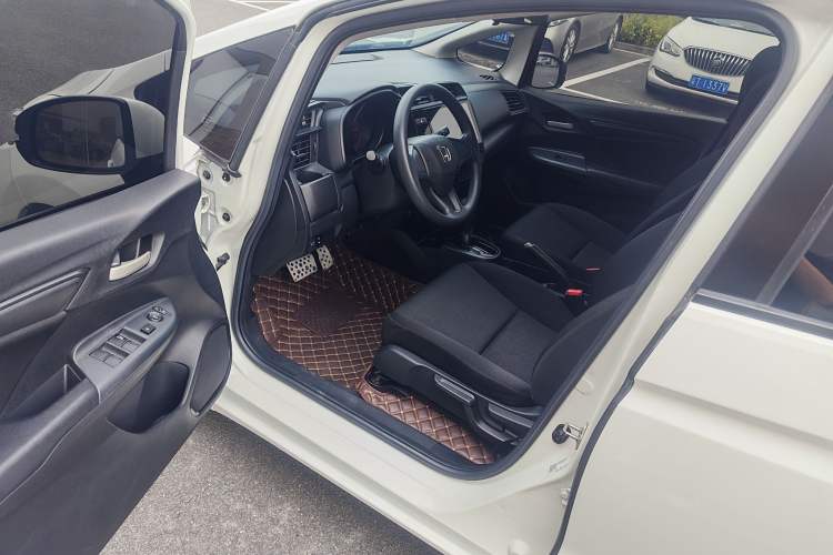 Used Honda Fit 2018 1.5L CVT Comfort Version Interior 1
