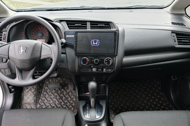 Used Honda Fit 2018 1.5L CVT Comfort Sunroof Version Interior 1