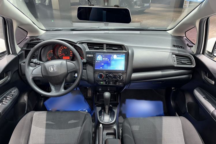 Used Honda Fit 2018 1.5L CVT Comfort Version Interior 1